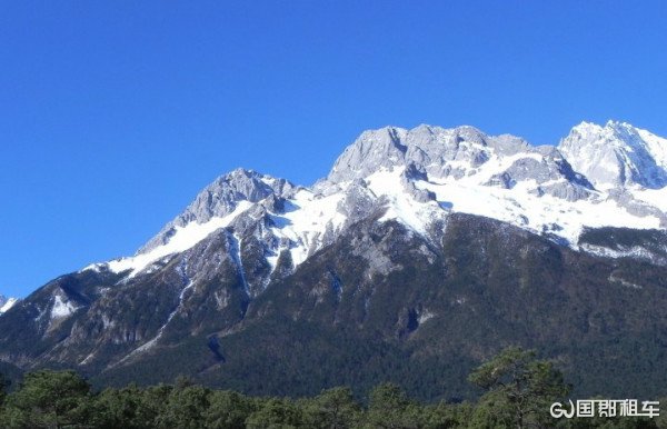 玉龙雪山