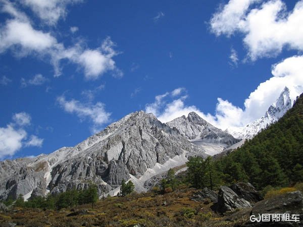 石卡雪山